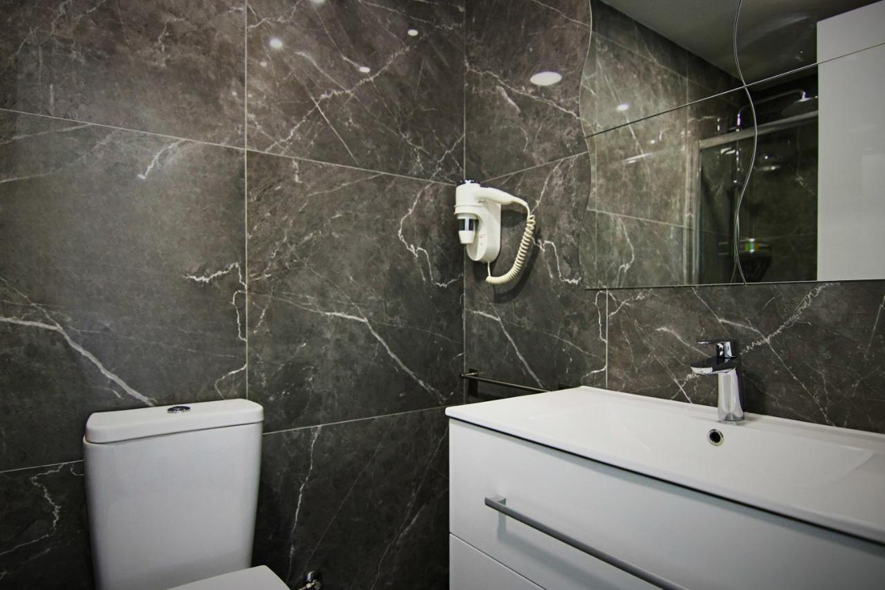 Phaedrus Living: Luxury Suite Nicosia 509 Ngoại thất bức ảnh
